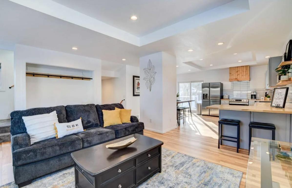 Near Downtown Fargo Holiday home *